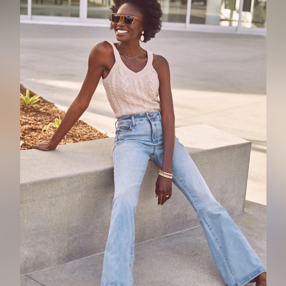 EVEREVE “Maeve” Cream Cable Knit V Neck Sweater Tank Top - Picture 3 of 10